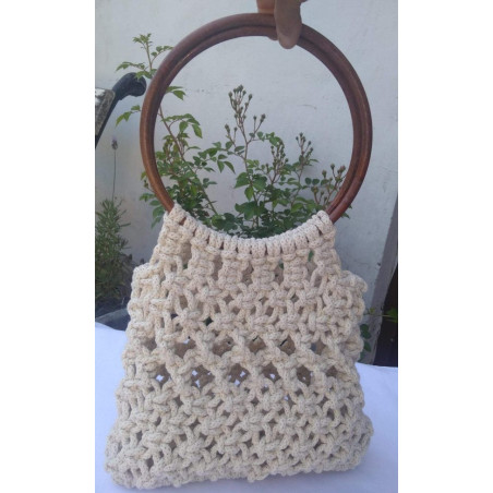 Cartera tejida en macrame